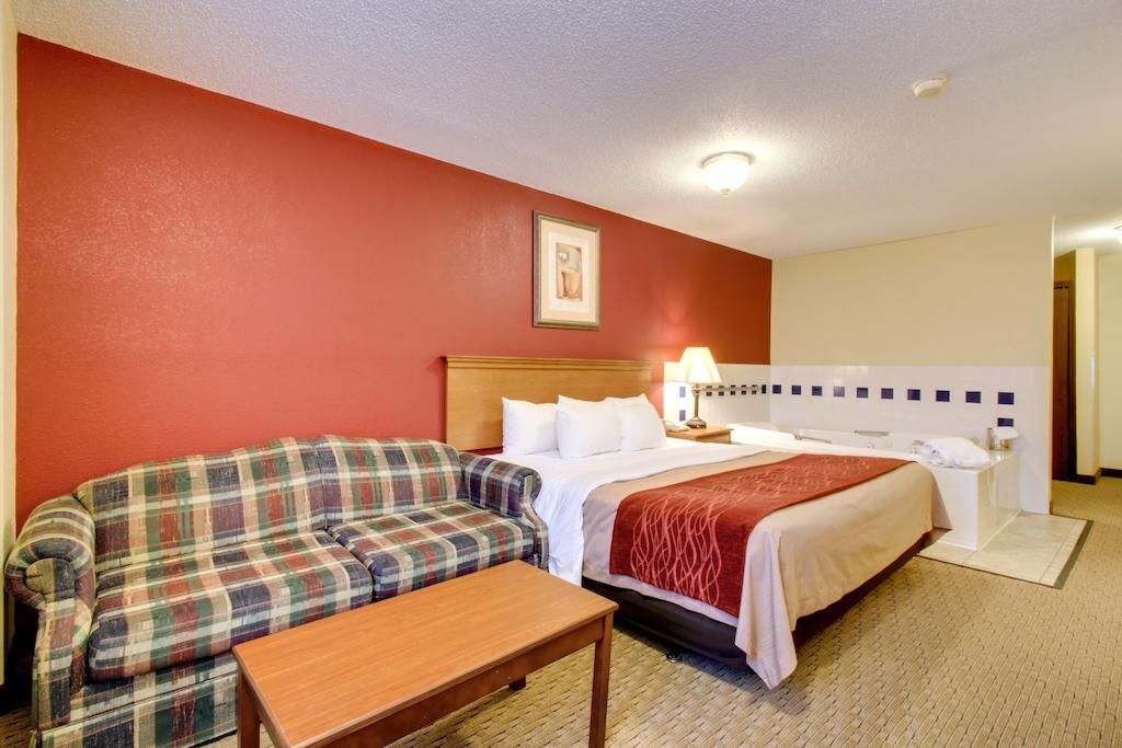 Baymont By Wyndham Fort Dodge Extérieur photo