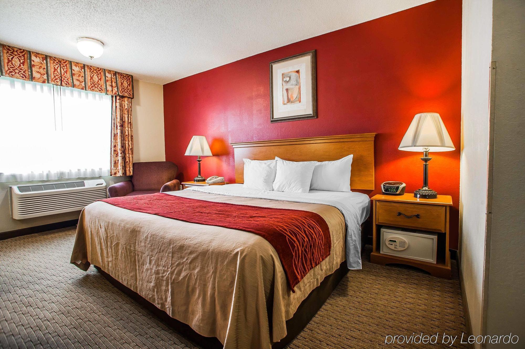 Baymont By Wyndham Fort Dodge Extérieur photo